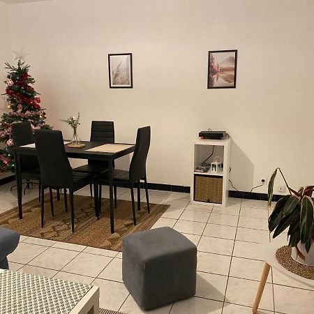 Appartement Cosy Pres De La Gare Avec Parking Saint-Pierre-des-Corps Luaran gambar